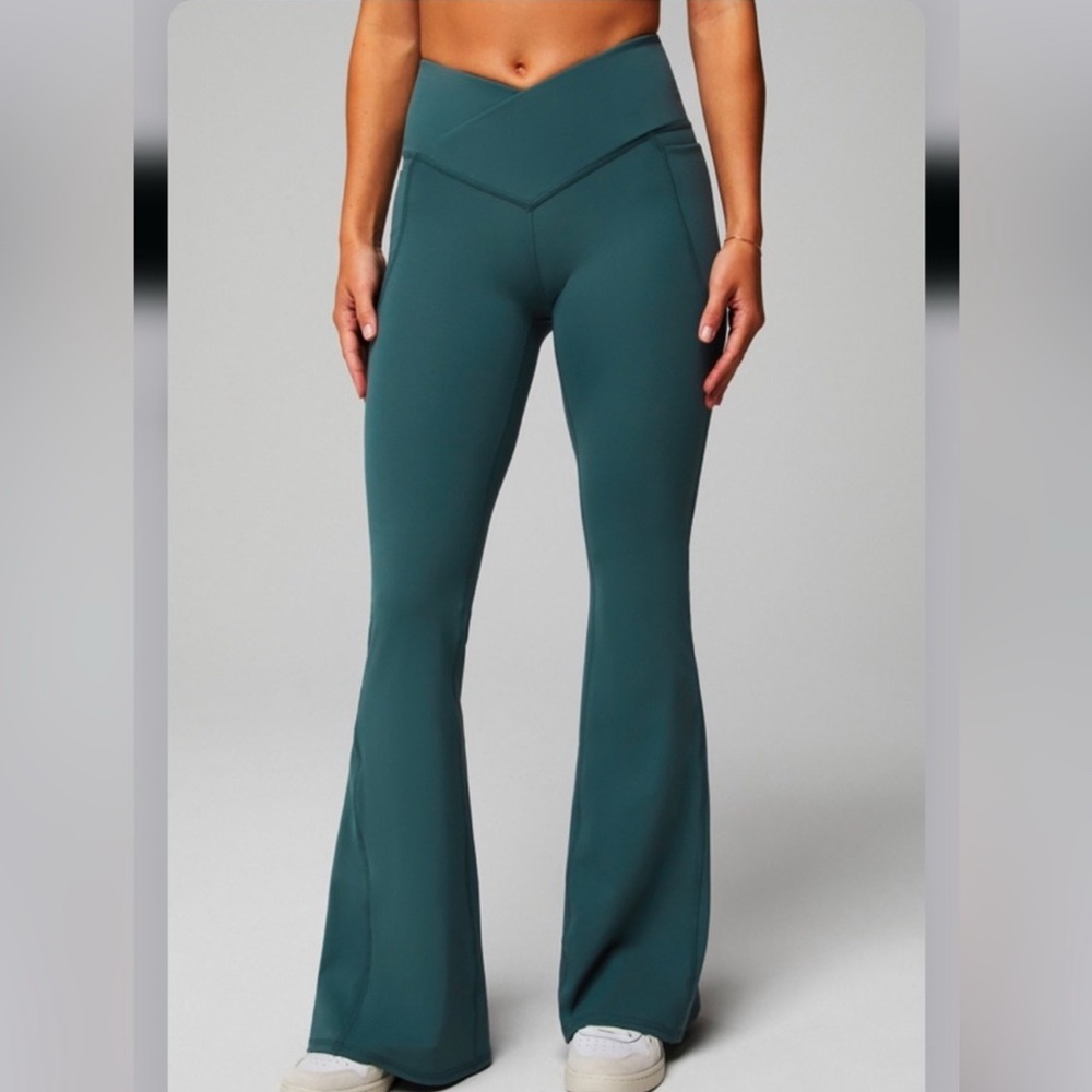 NWT- (30”) SHORT INSEAM Fabletics High-Waisted Crossover Flare -STORM SLATE new!